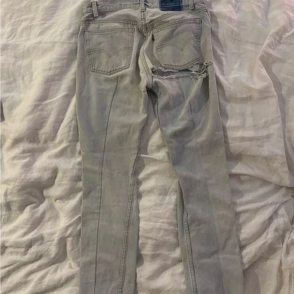 REFORMATION LEVIS ripped butt cheek out 26 - Picture 5 of 7